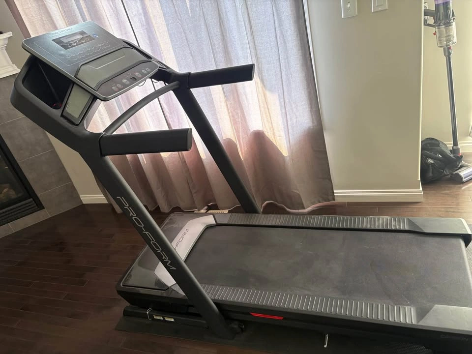 Pro-Form Carbon TL Treadmill - photo 3