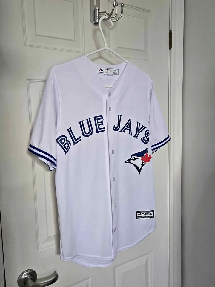 Authentic Blue Jays shirt small