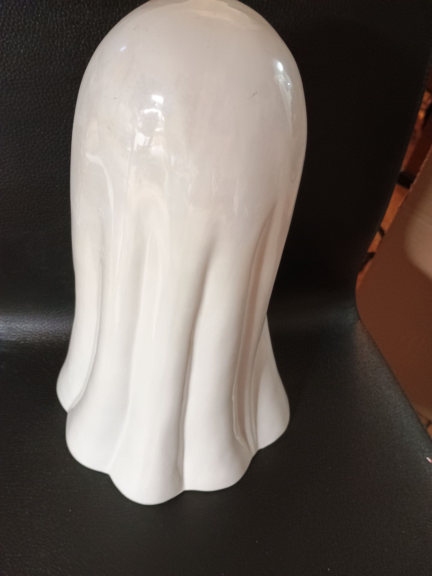 White Ceramic Light Up Ghost Decor - photo 2