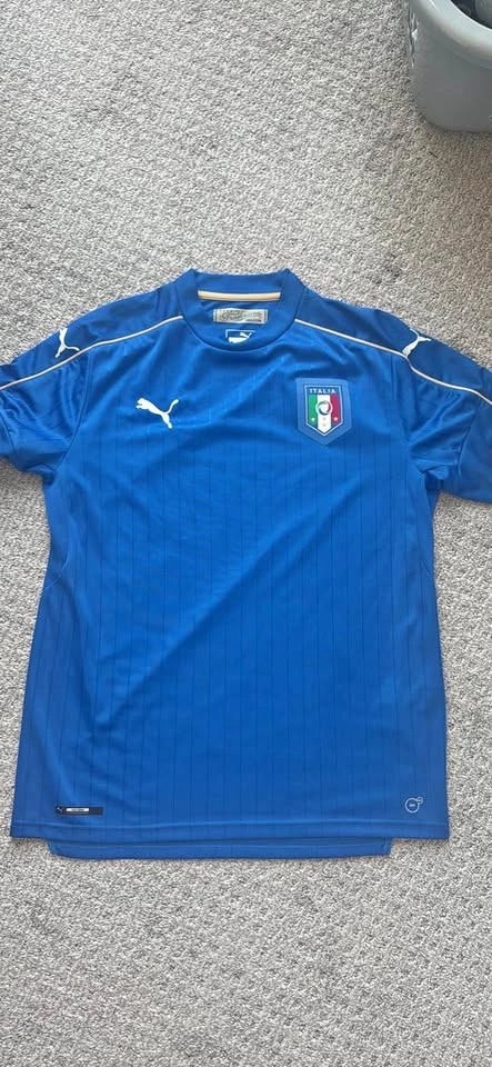 Authentic Puma Italy Euro 2016 Home Soccer Jersey - Men's Large