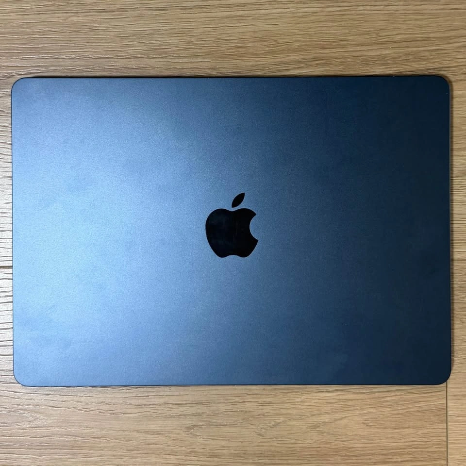 Apple MacBook Air M2 2022 - photo 2