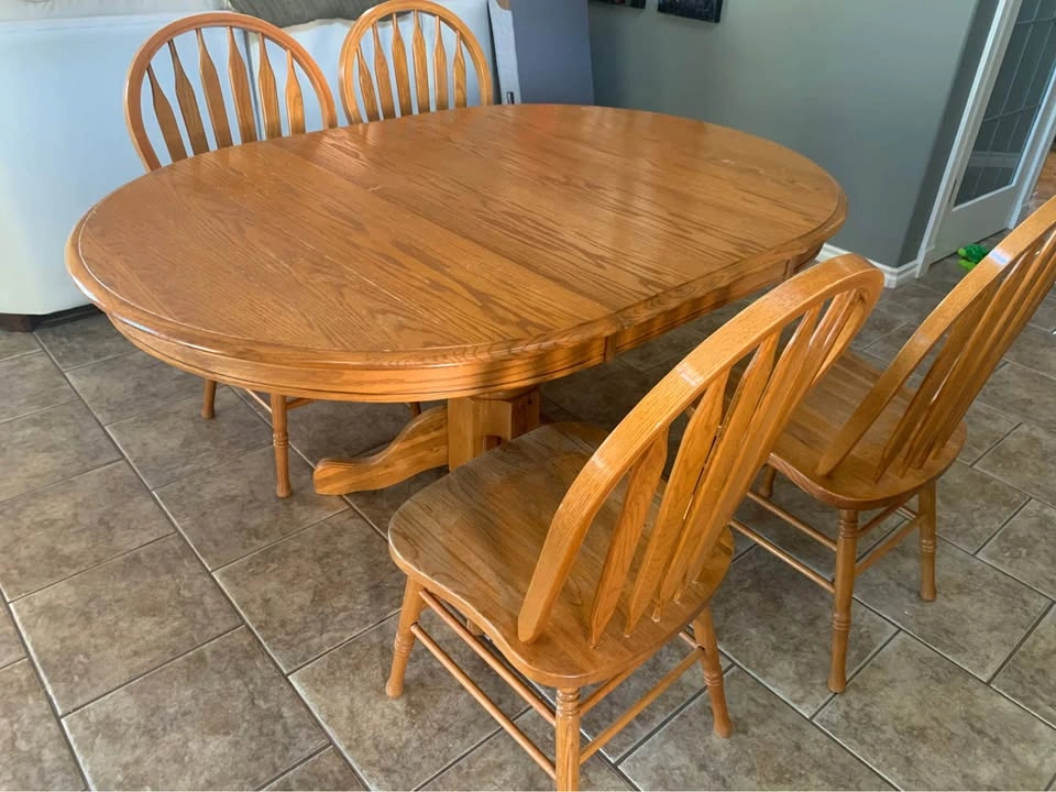 Oak Round Table and Chairs with Leaf Insert - photo 2