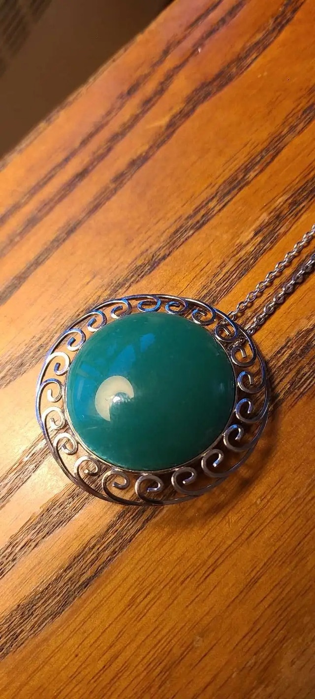 Green Stone Pendant Necklace - photo 3
