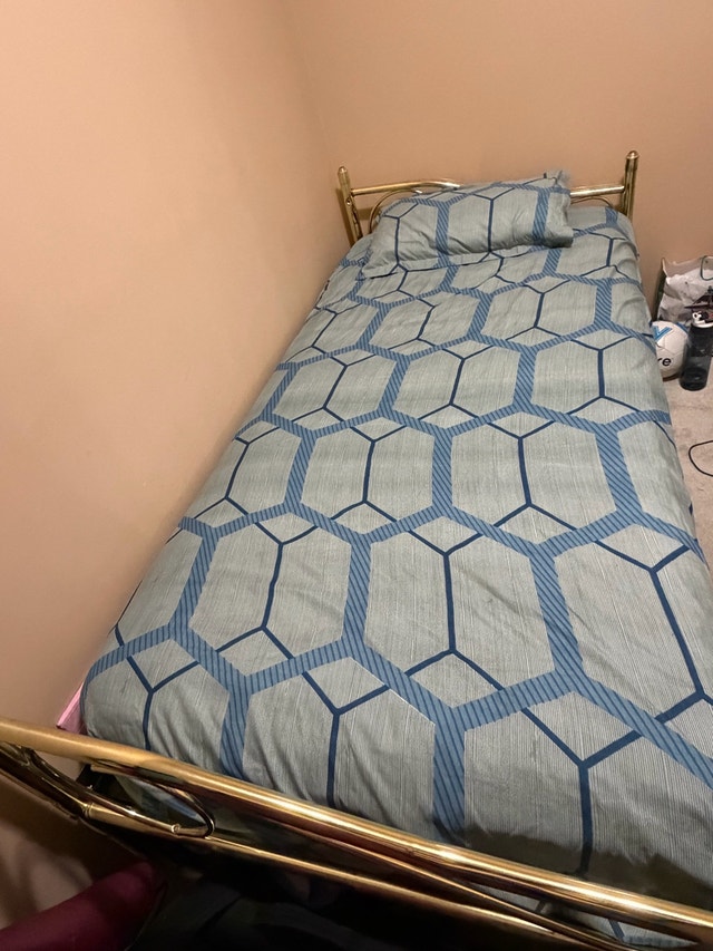 Metal Frame Single Bed