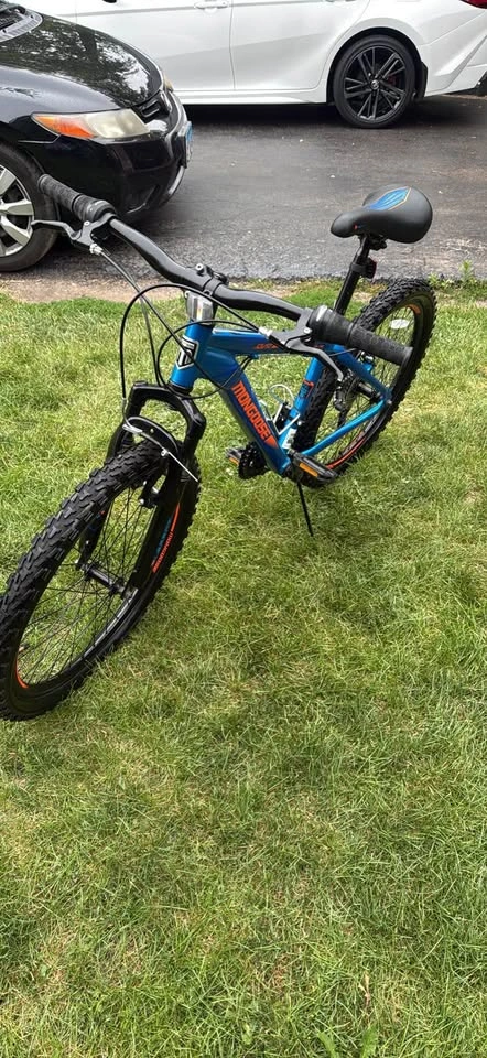 Mongoose flat Rock 24 inch bike - photo 4