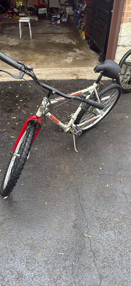 Magna great barrier 26 inch bike - photo 4