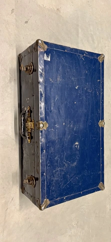 Vintage Atlas Blue Trunk