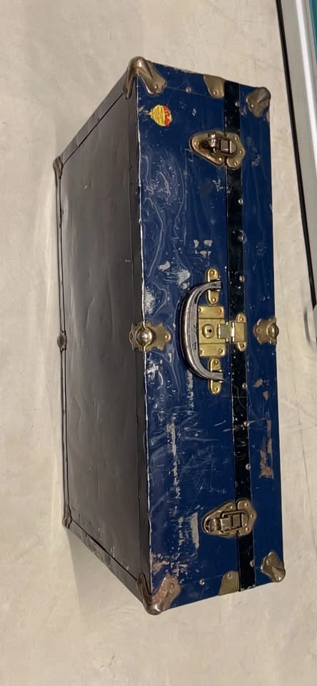 Vintage Atlas Blue Trunk - photo 4