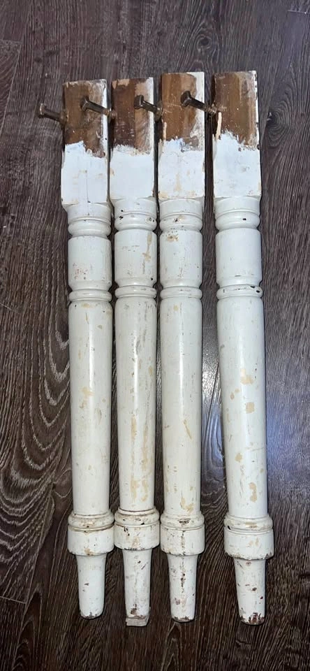 19th-Century Victorian Turned Table Legs (Set of 4)