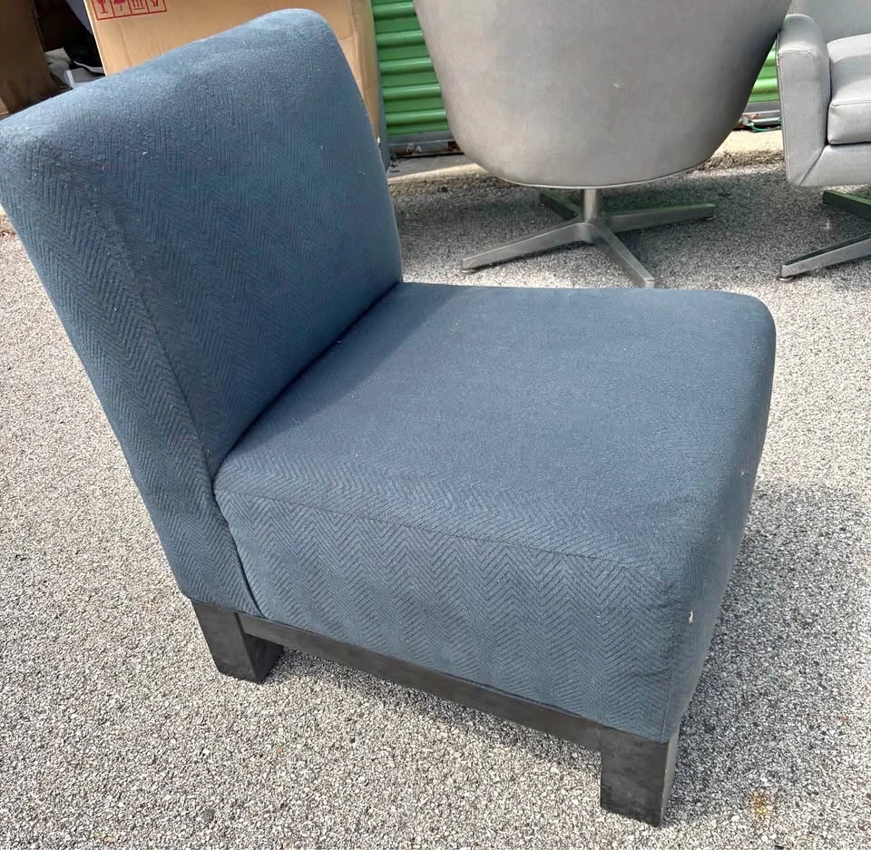 Accent chair