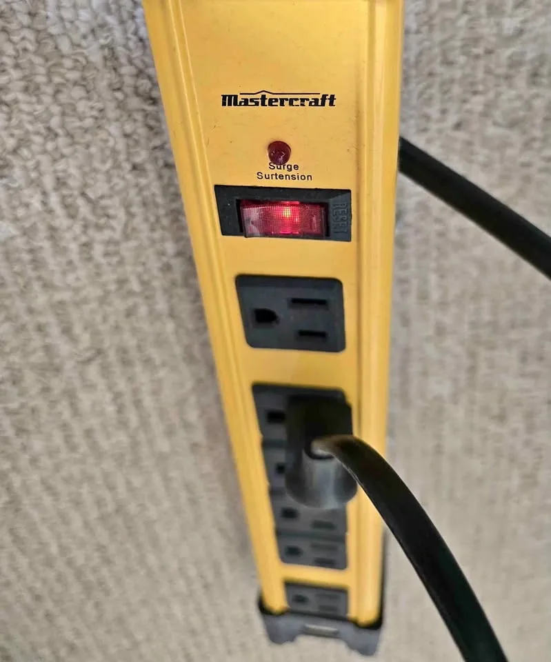 Mastercraft 6-Outlet Power Bar
