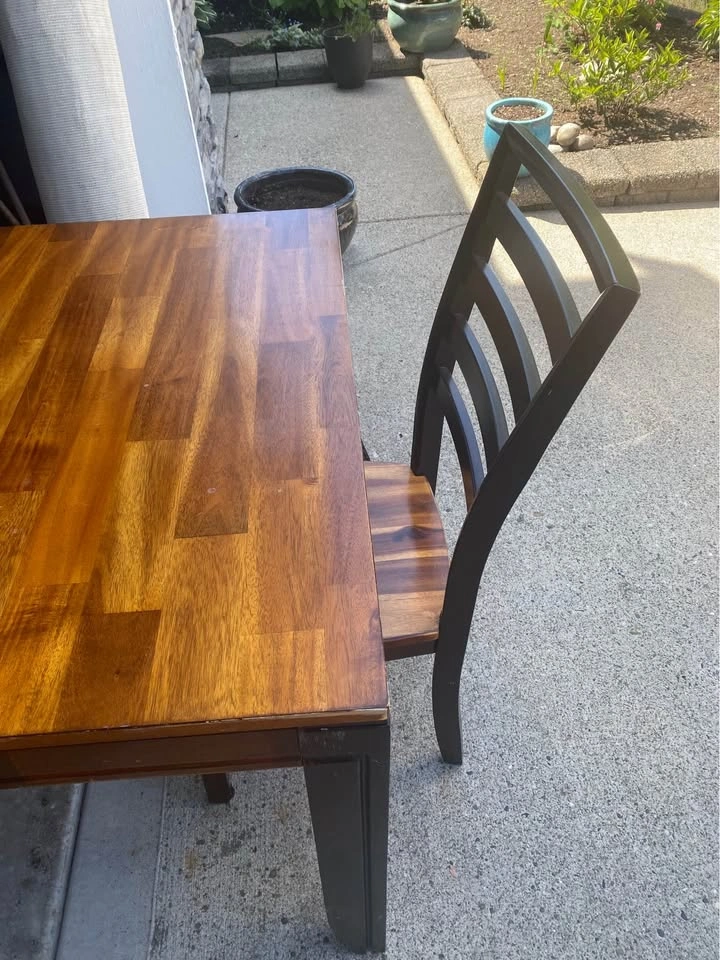 Dining table and 6 chairs - photo 2