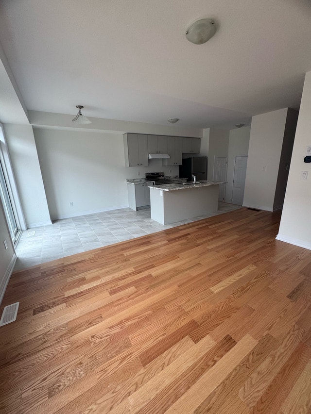 3-Bed Townhome for Rent in Caledonia - photo 5