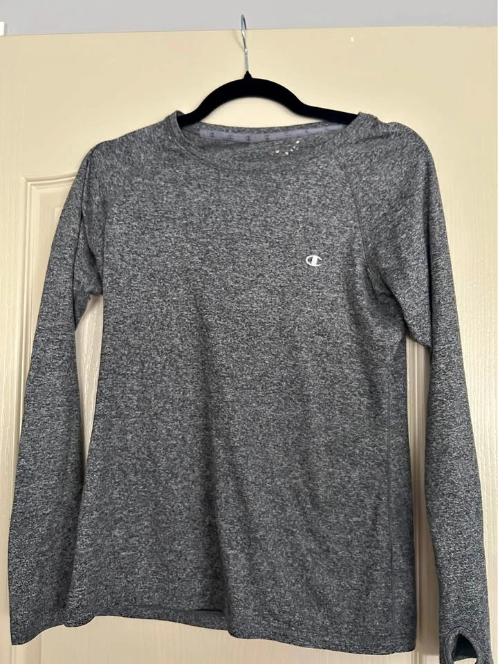 Champion long sleeve shirts with thumb hole