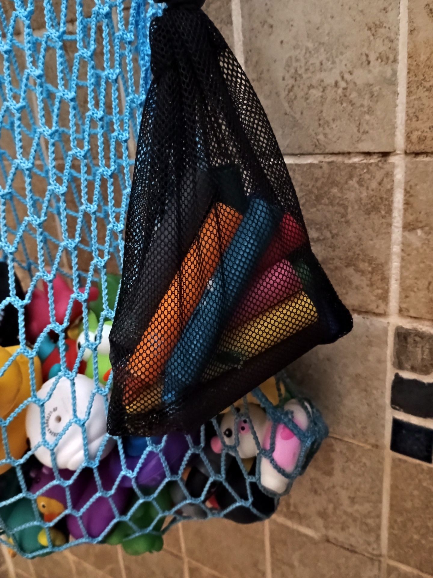 Bath Toys and Crayons - photo 3
