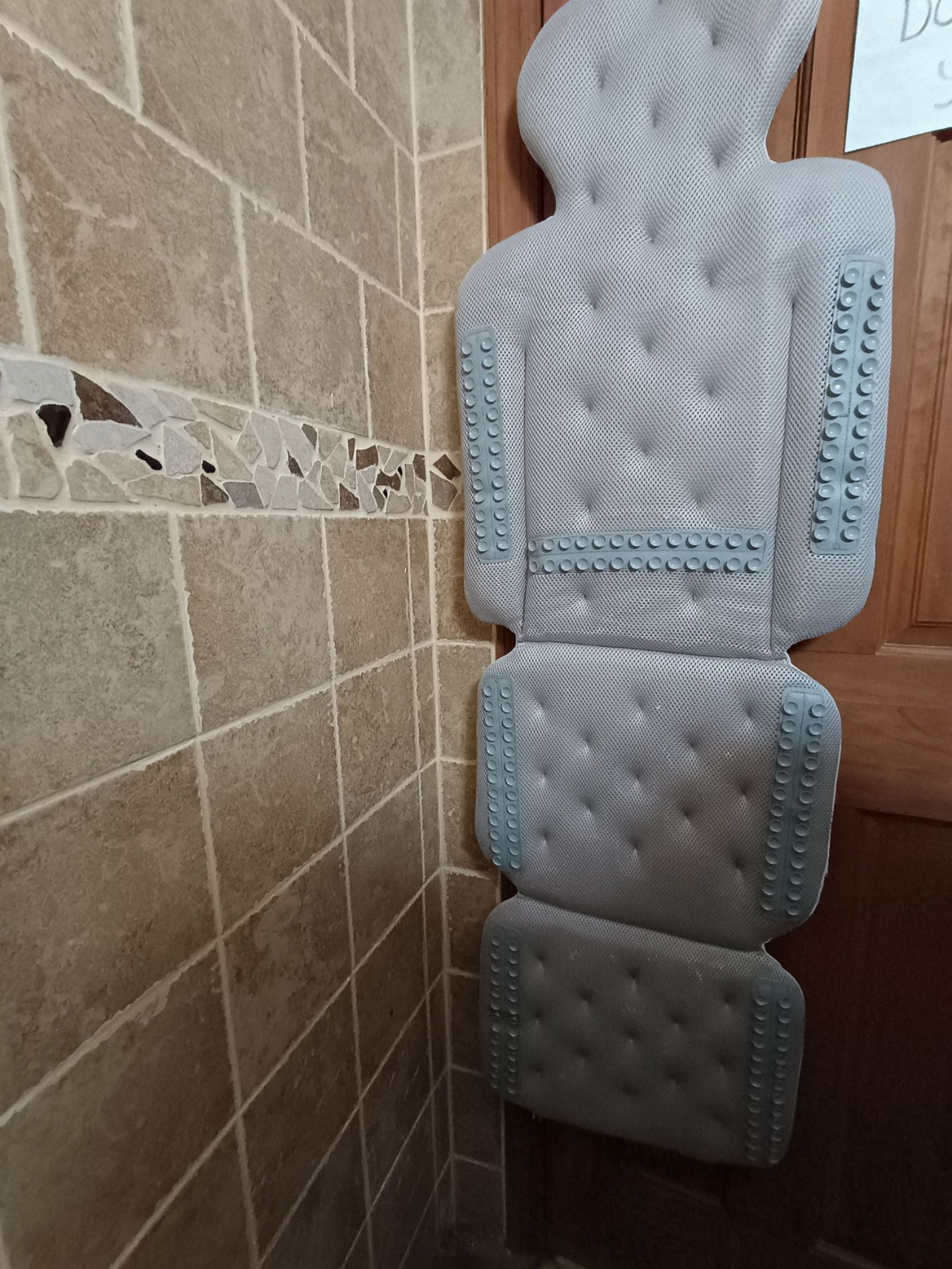 Full Body Bathtub Pillow - photo 3