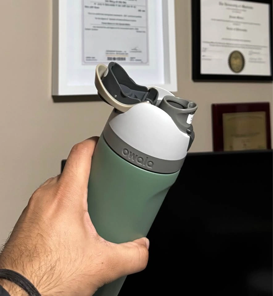 Brand new 24oz Owala Insulated Bottle with Straw - photo 2