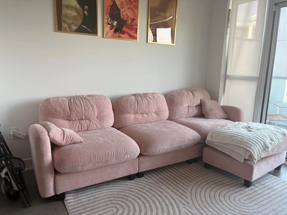 Reversible Pink Chenille Sectional Couch + Ottoman (Like New) - photo 2