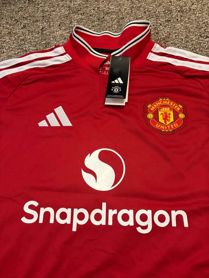 Manchester United Home 2026-2027 Jersey - photo 3