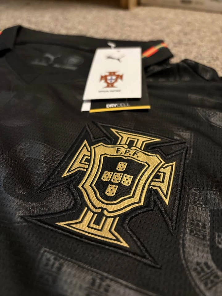 Portugal 2026 special edition jersey - photo 2