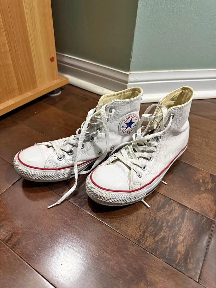 Converse Chuck Taylor All Star Leather High Top Sneakers