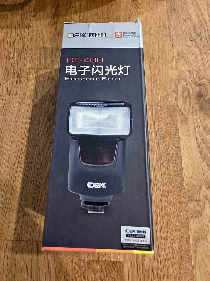 DBK DF-400 Electronic Flash Camera Attachment