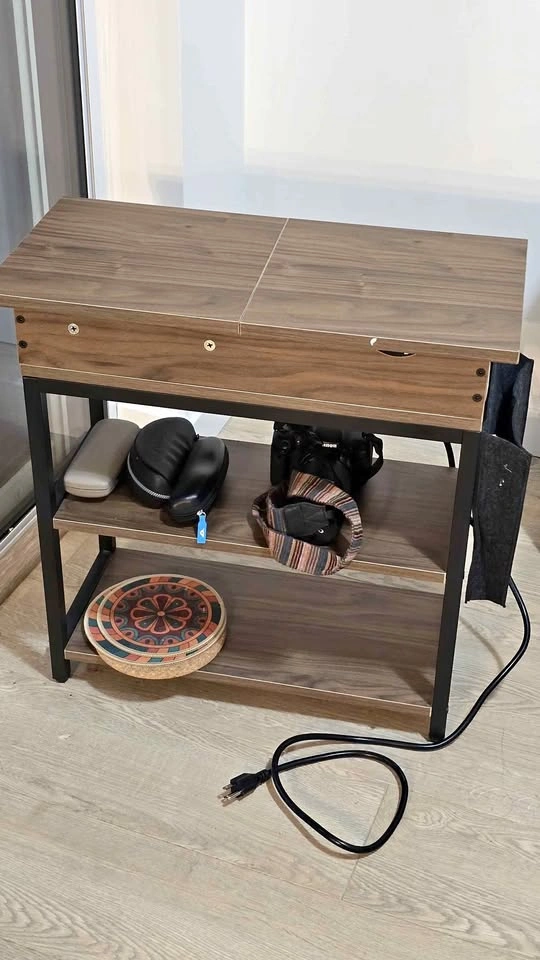 Modern Nest Greyson Side Table