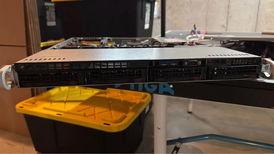 Supermicro 1U 4Bay Server Xeon E5-1585L + 32GB RAM - photo 2
