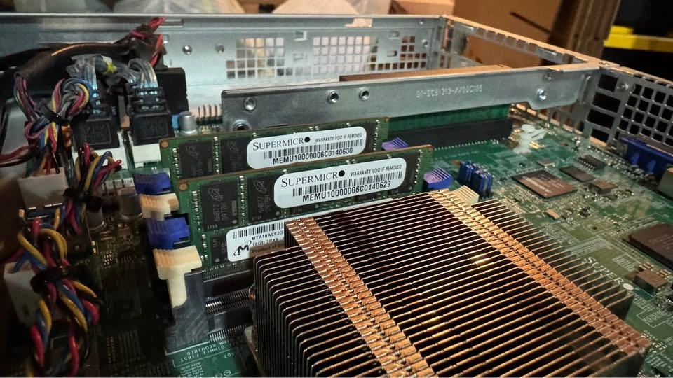 Supermicro 1U 4Bay Server Xeon E5-1585L + 32GB RAM - photo 3