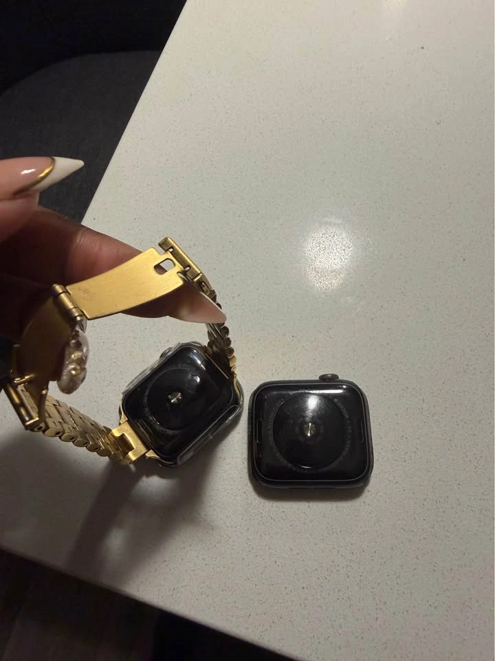Apple Watch - photo 2