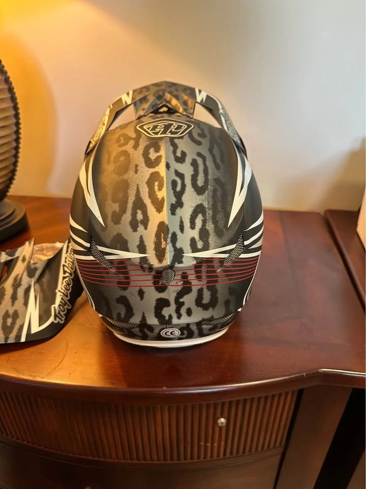 Troy Lee Designs D3 Full Face Helmet L - photo 3