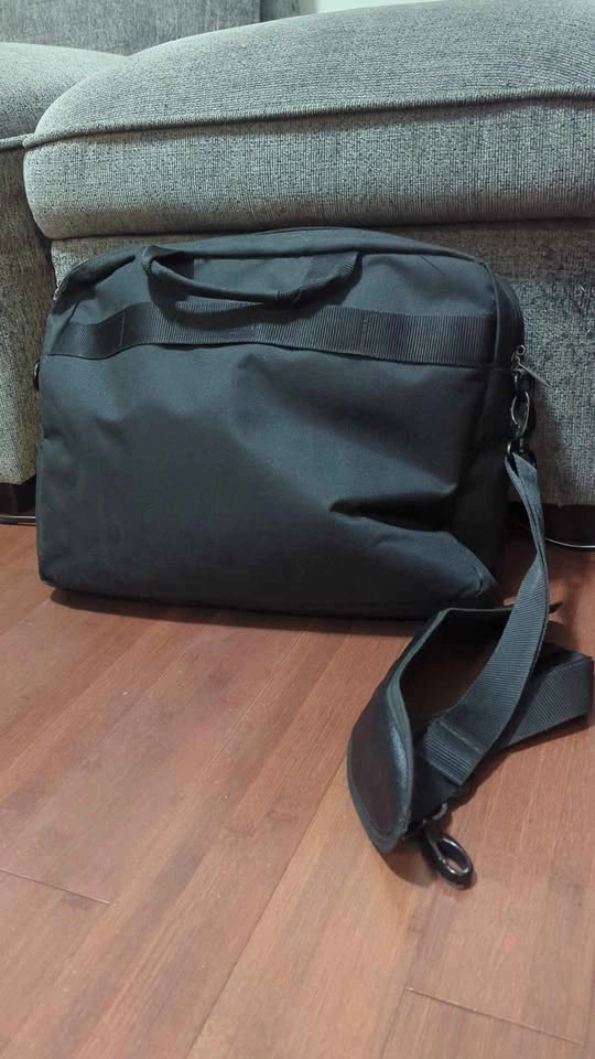 Padded Laptop Shoulder Bag (Everki) - photo 5