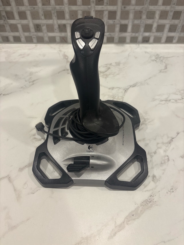 Logitech Extreme 3D Pro