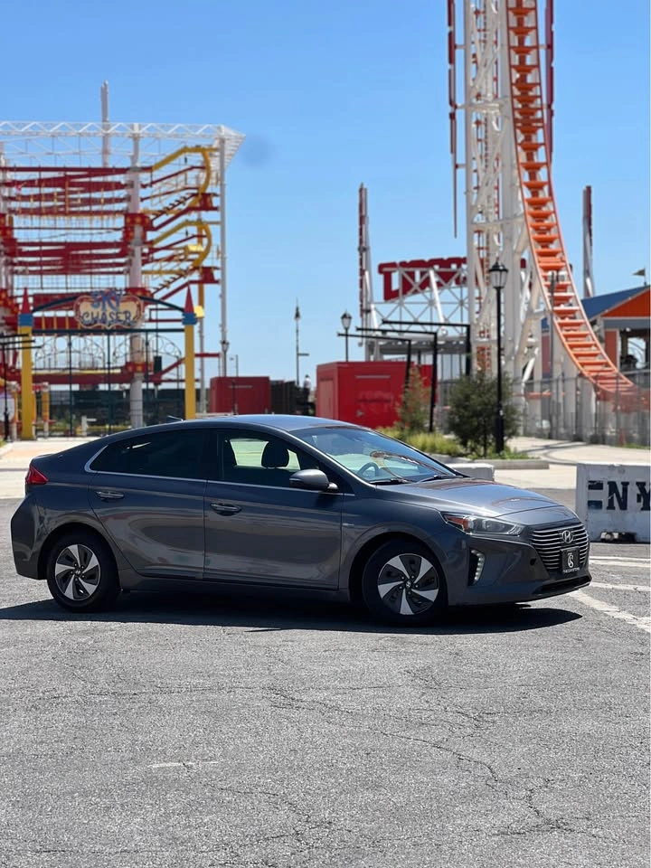 2019 Hyundai Ioniq Hybrid SEL Hatchback 4D - photo 3
