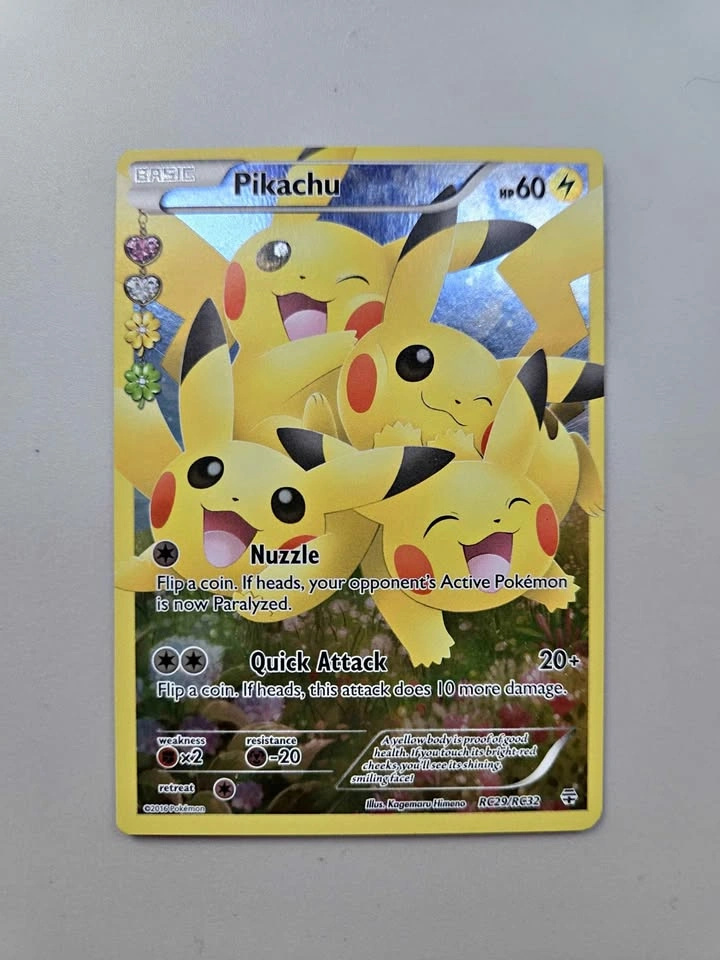 Pikachu RC29 Radiant Collection NM