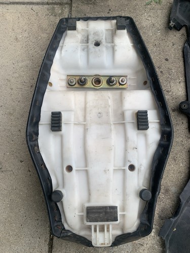 98 Suzuki GS 500 E Seat Pan Foam 45100-01D10-58R - photo 3