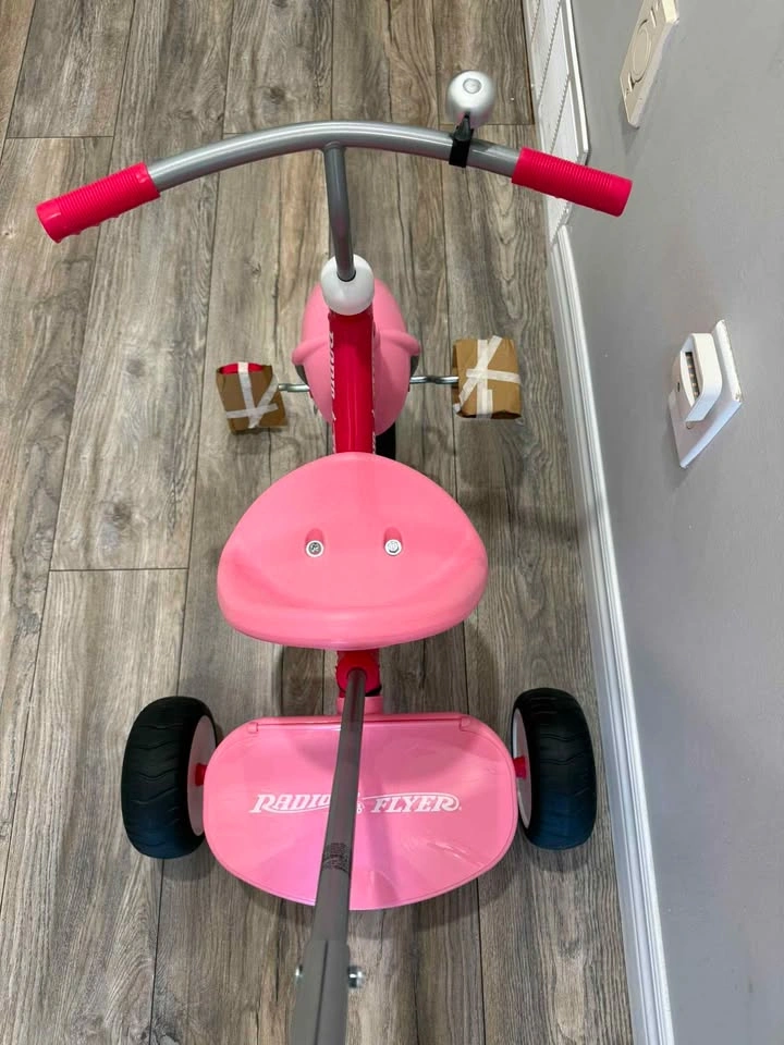 Radio Flyer Steer & Stroll Trike - photo 4