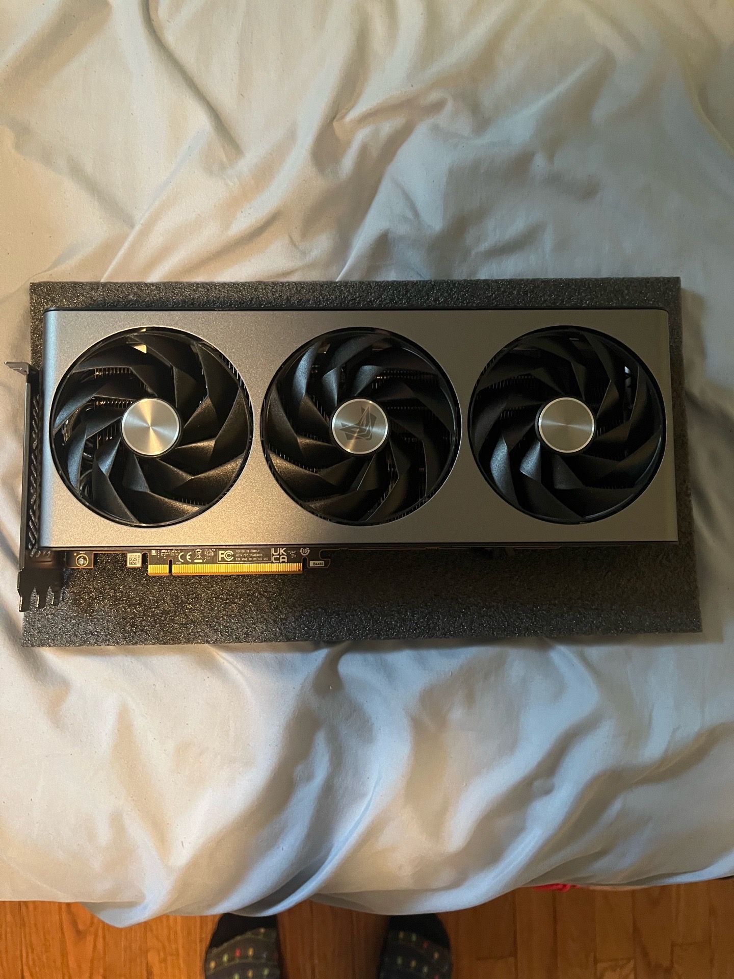 SAPPHIRE NITRO+ Radeon RX 7800 XT 16GB Graphics Card