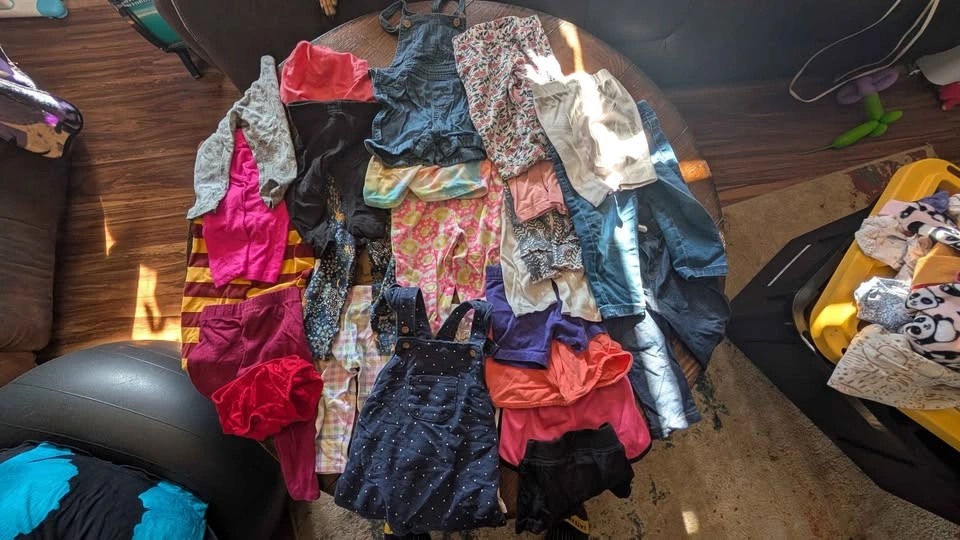 Bag of baby clothes 6-12 months - photo 2