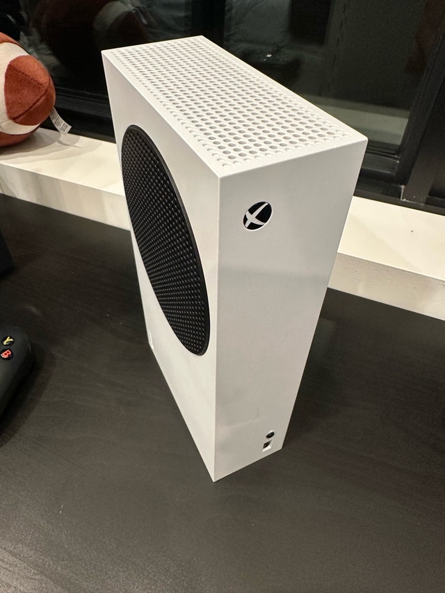 Microsoft Xbox Series S 500GB - photo 2