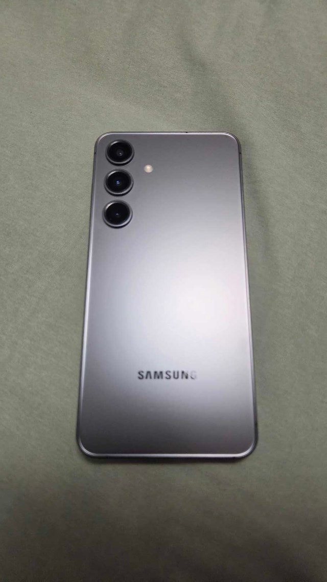samsung s24 - photo 2