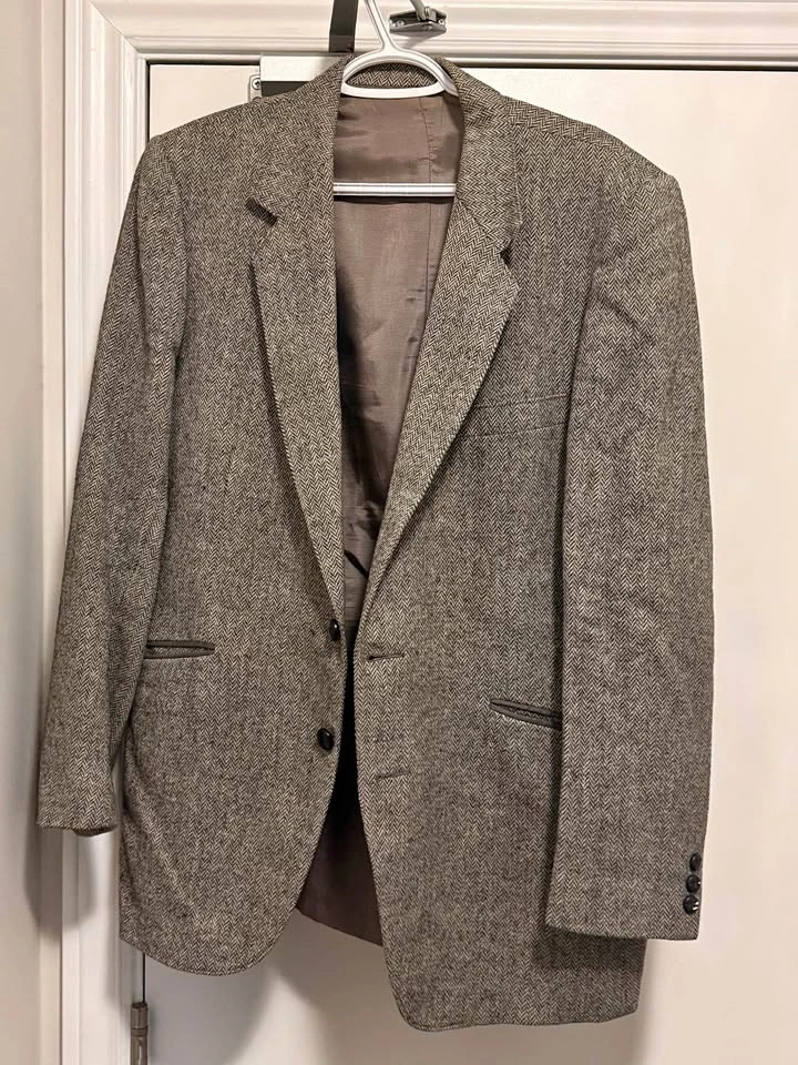 Sz: 42 - Pure Virgin Wool Herringbone Blazer