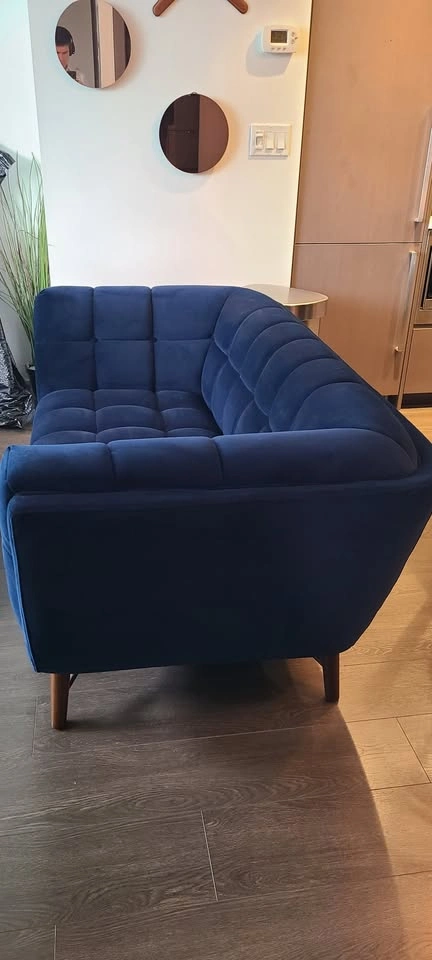 Kitsilano Curved Channel-Tufted Loveseat – Modern Designer Sofa - photo 5