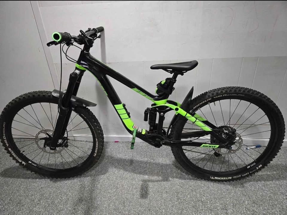 GIANT Reign Advanced carbon fiber mountain bike - photo 4