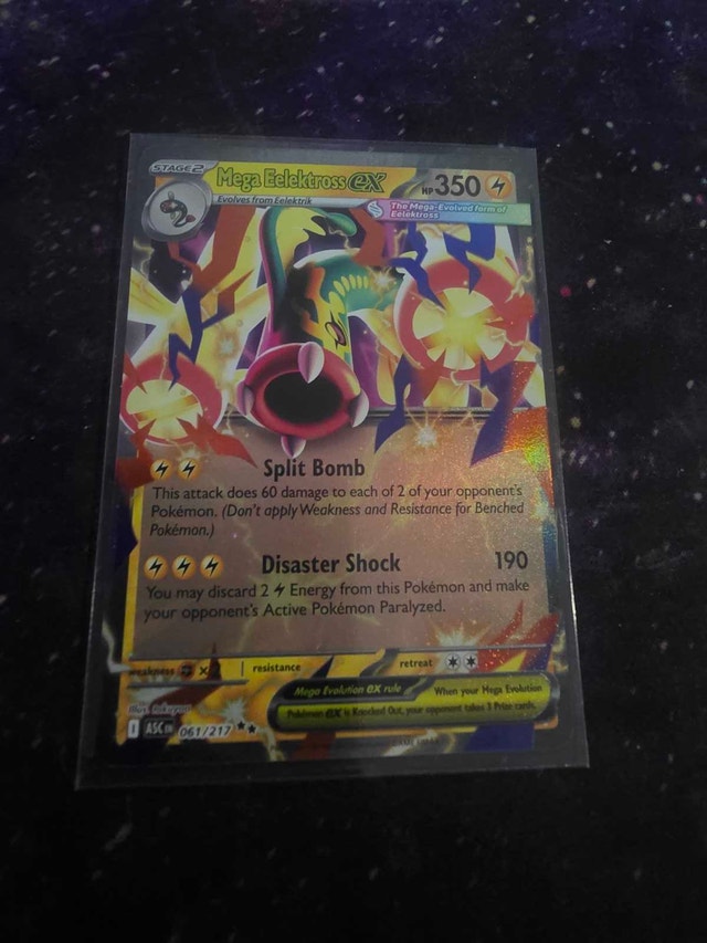 Mega Eelektross EX Pokemon Card