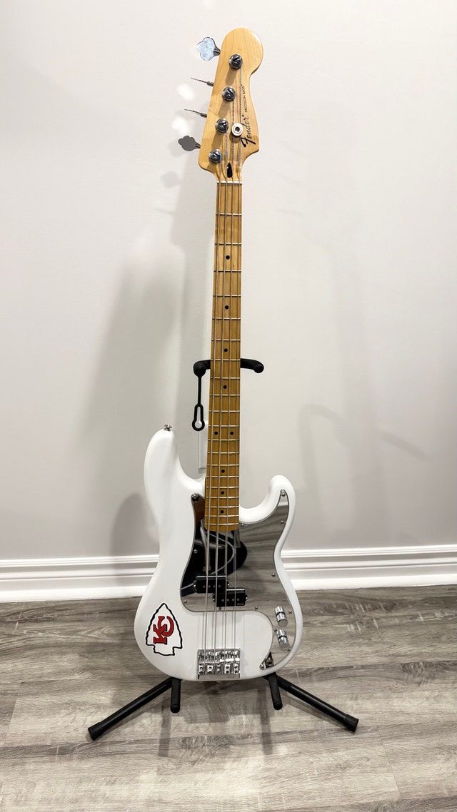 Fender Precision Bass