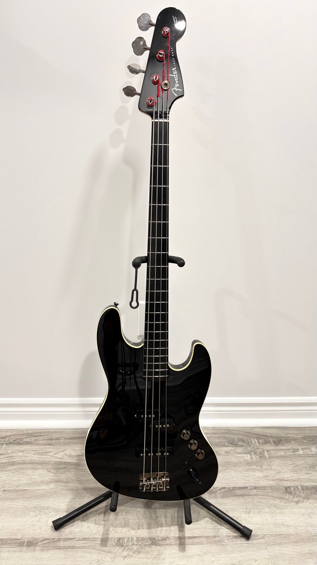 Fender Aerodyne Bass