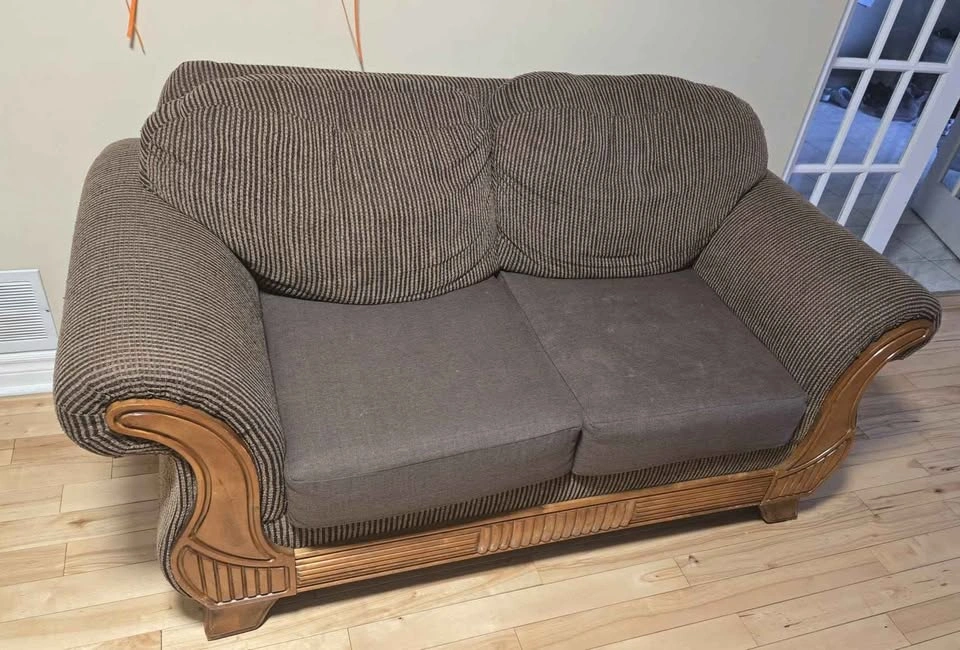 3PC Sofa Set: 1x 3-Seater and 2x Loveseats with Wood Trim - photo 3