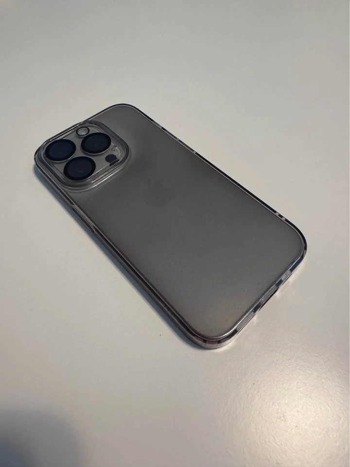iPhone 15 Pro - 128GB - Excellent Condition (81% Battery) - photo 2