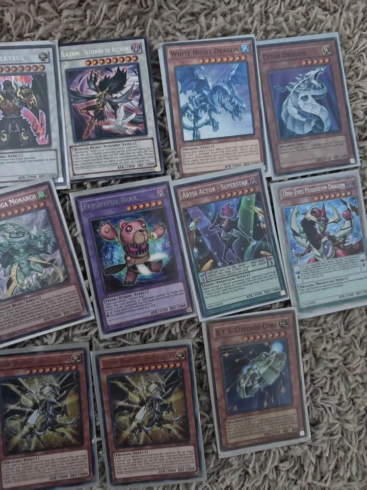 Vintage Yu-Gi-Oh! 250+ Card Collection Lot with Storage Tin - photo 3